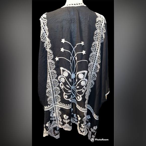 TORRID OVERTHROW - Picture 2 of 5